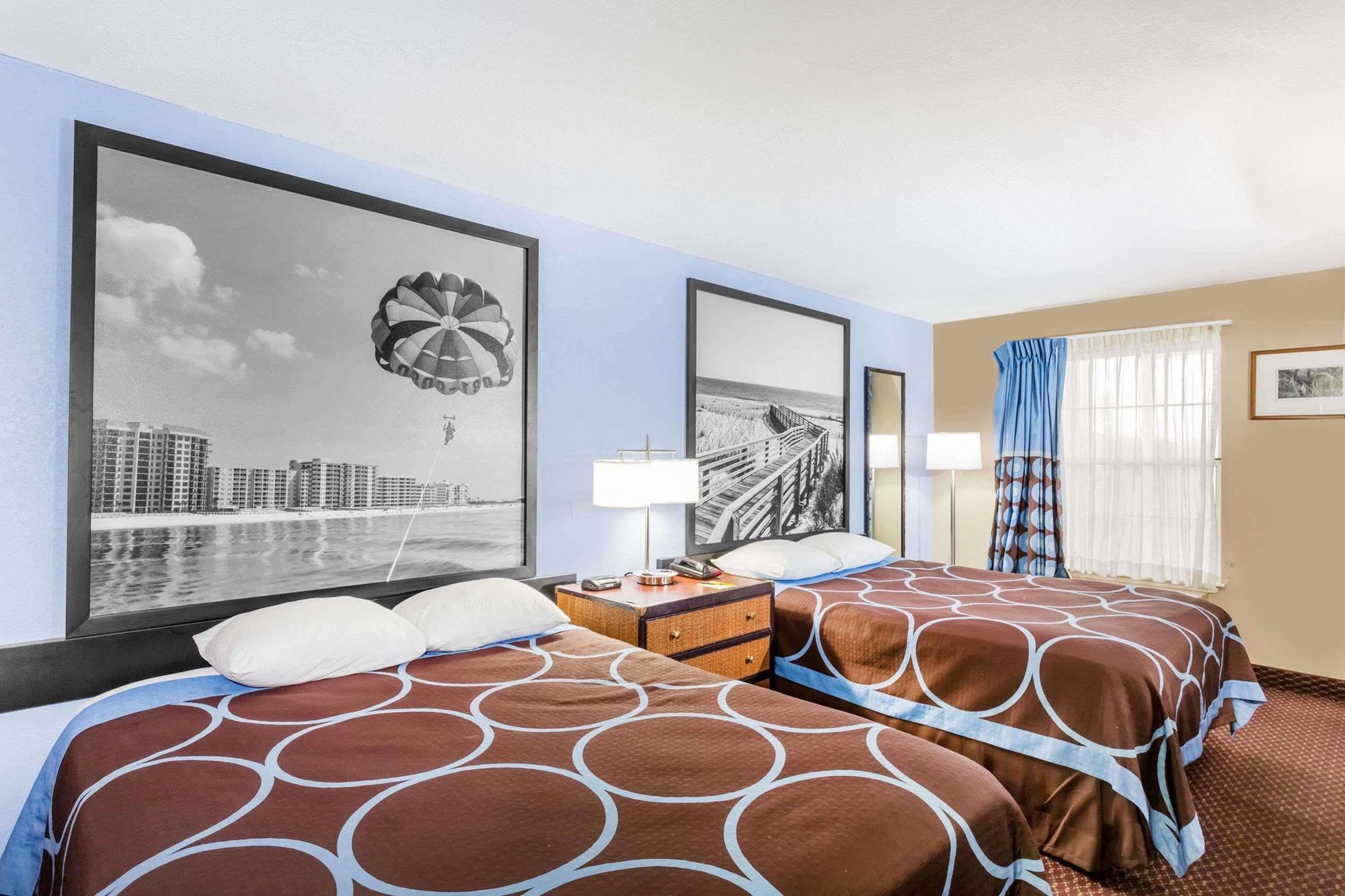 Super 8 By Wyndham Foley Motel Bagian luar foto