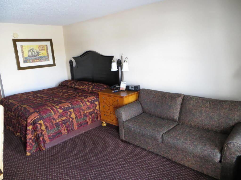 Super 8 By Wyndham Foley Motel Bagian luar foto