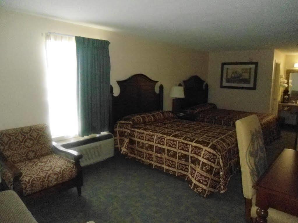 Super 8 By Wyndham Foley Motel Bagian luar foto